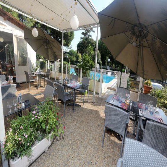 Hotel Campanile Antibes Exterior foto